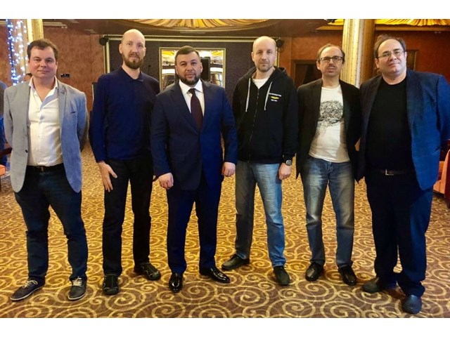Интернациональный, евразийский, советский Донбасс выбрал Москву и Россию, а не украинский нацизм Интернациональный, евразийский, советский Донбасс выбрал Москву и Россию, а не украинский нацизм украина