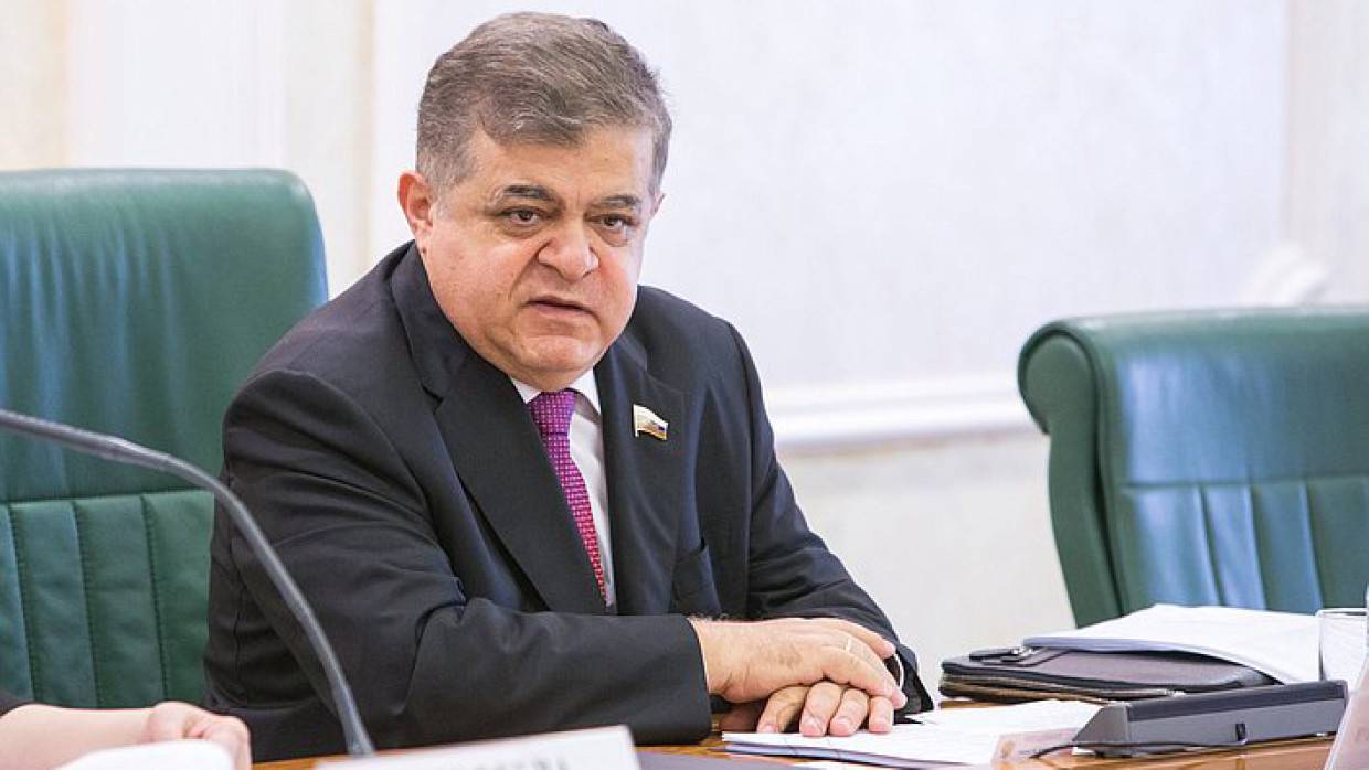 Сенатор Джабаров раскритиковал решение Европарламента присудить премию Сахарова Навальному