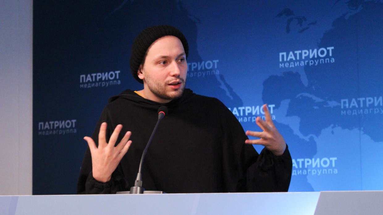 Хочешь жить — верти умением: режиссер Илья Архипов о жизни театров в период пандемии