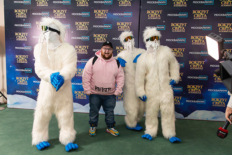 Павел Деревянко с женой и дочерьми, Анастасия Стоцкая и другие на премьере мюзикла с участием животных Павел Деревянко с женой и дочерьми, Анастасия Стоцкая и другие на премьере мюзикла с участием животных Звезды,Новости о звездах