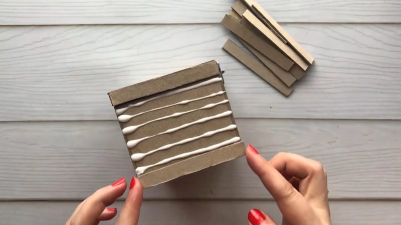 Простой картон, немного клея и краски, а какой удивительный результат интерьер,переделки,рукоделие,своими руками,сделай сам