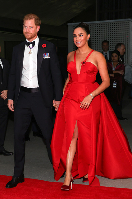 Меган Маркл и принц Гарри посетили гала-вечер в Нью-Йорке Монархии