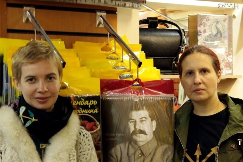 Поэт Елена Заславская (слева) и корреспондент ФАН Наталья Макеева