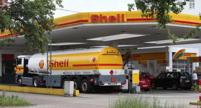 Британский энергогигант Shell подсчитал убытки от ухода с российского рынка Автобизнес