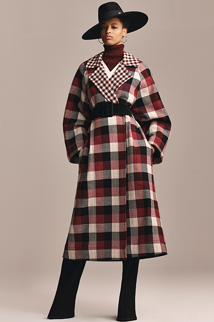 Баухаус, power dressing от Зендаи и гардероб путешественниц: смотрим новые осенние лукбуки Лукбук