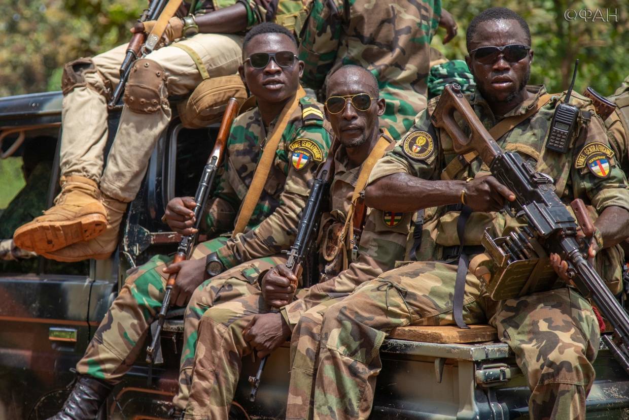 Боевики CPC продолжают разоружаться и сдаваться властям ЦАР Боевики CPC продолжают разоружаться и сдаваться властям ЦАР Весь мир