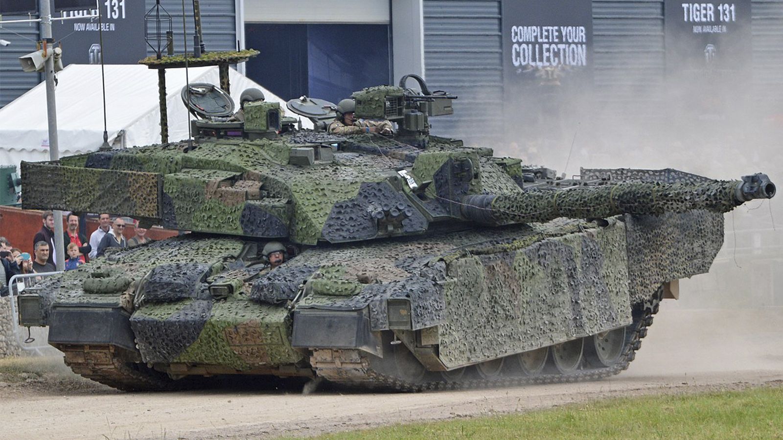 В Польше назвали «бронетанковым убожеством» британские Challenger 2