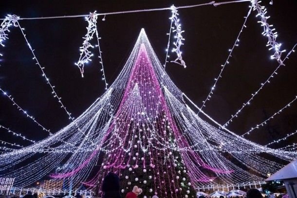 Рождественскую елку в Вильнюсе назвали самой красивой в Европе елка, красота, милота, новости, новый год, текст