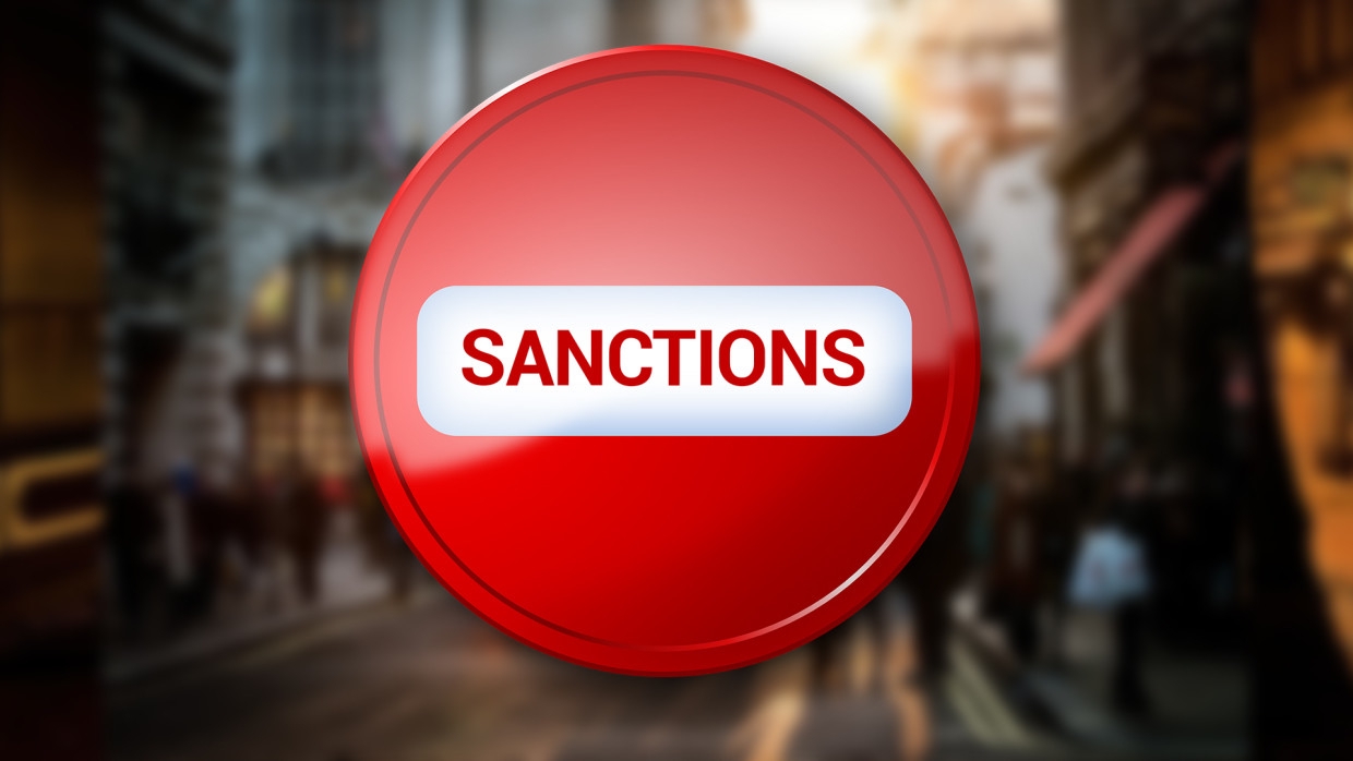 Украинский Совбез одобрил санкции против 111 иностранцев