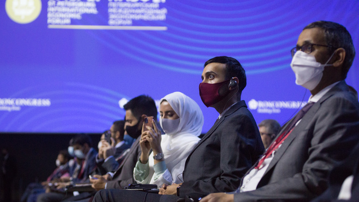 ИТОГИ ПМЭФ ПАРАДОКСАЛЬНЫ, КАК РОССИЯ