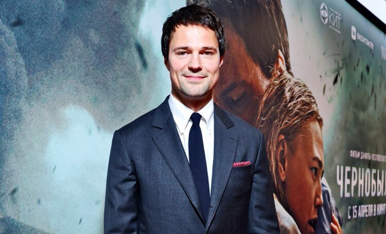 Данила Козловский прилетел к дочери после объявления о разрыве с Ольгой Зуевой