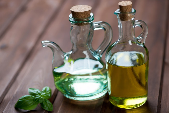 оливковое масло в бутылочках