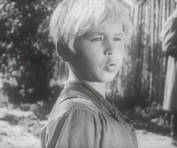 Как повлиял фильм «Сын полка» на дальнейшую судьбу Юры Янкина, исполнившего роль Вани Солнцева Как повлиял фильм «Сын полка» на дальнейшую судьбу Юры Янкина, исполнившего роль Вани Солнцева актер,кино и тв,наши звезды,фильм,шоубиz,шоубиз,Юра Янкин