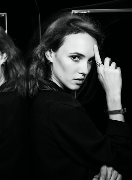 Олег Меньшиков, Стася Милославская и Дарья Мельникова представили коллекцию украшений к юбилею Театра Ермоловой Олег Меньшиков, Стася Милославская и Дарья Мельникова представили коллекцию украшений к юбилею Театра Ермоловой Мода,Новости моды