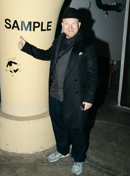 Денис Симачев, Полина Аскери и другие гости открытия выставки "Заживо" Звезды,Новости о звездах