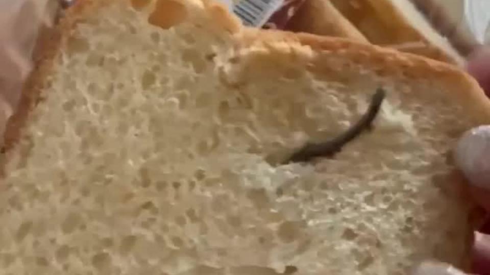 Россиянка обнаружила в купленном хлебе гвоздь
