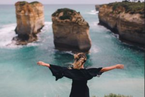 Какой смысл сражаться с реальностью, если можно превратить это в игру?