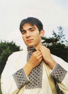 Мужская рубаха. С. Новая Усмань Новоусманского района (Усмань Собакина Воронежского уезда). Из коллекции Богучарского частного музея русского народного костюма и кукол.