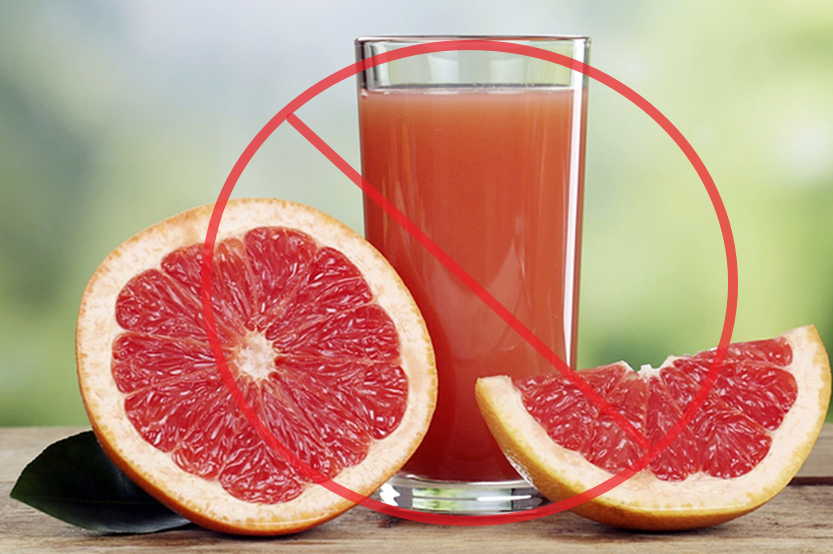 Терапевт: какие лекарства нельзя запивать чаем, кофе и соками. Опасная смесь для здоровья и даже для жизни