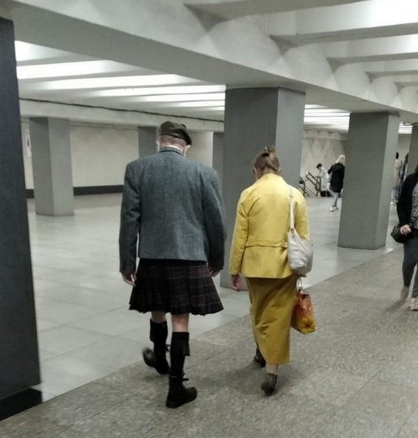 Модники и чудаки из метро  смешные картинки,фото-приколы,юмор