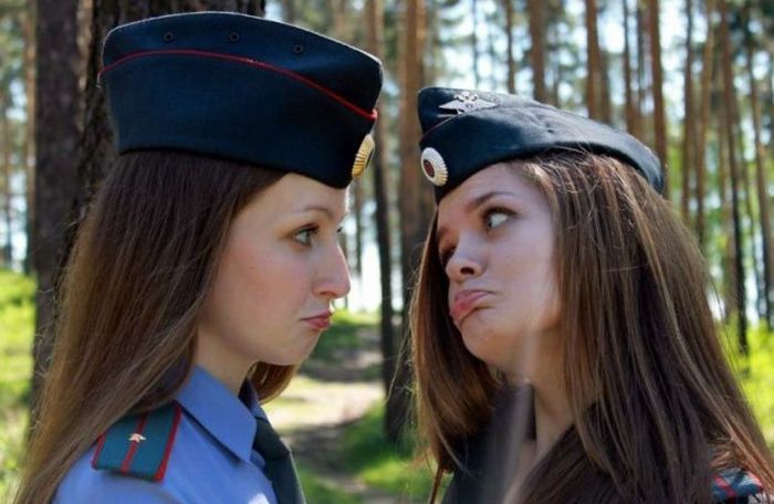 Девушки на страже порядка 