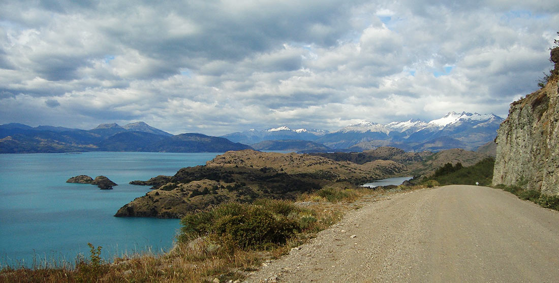 Хенераль-Каррера: удивительное озеро с Мраморным собором в Патагонии Хенераль-Каррера: удивительное озеро с Мраморным собором в Патагонии авиатур