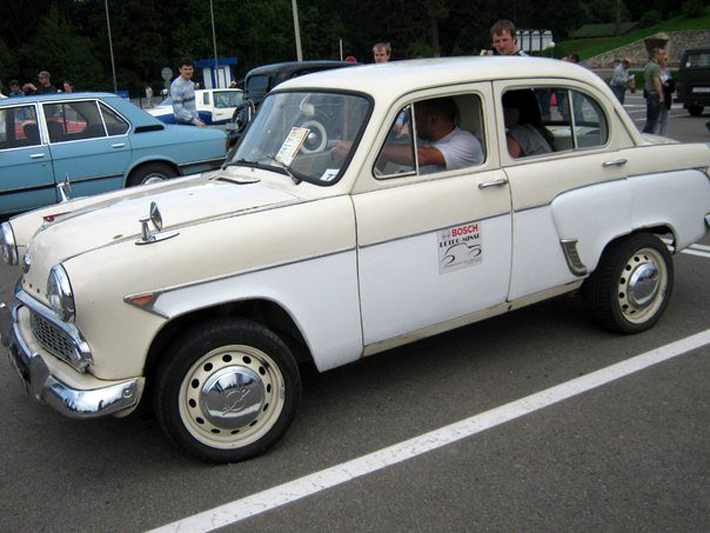 «Москвич-403»: рожденный ползать летать может «Москвич-403»: рожденный ползать летать может автомобиль,видео,машины,ремонт,СССР