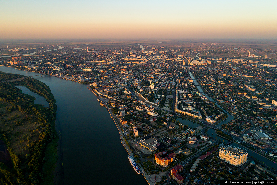 Астрахань с высоты — каспийские ворота России Астрахань с высоты — каспийские ворота России