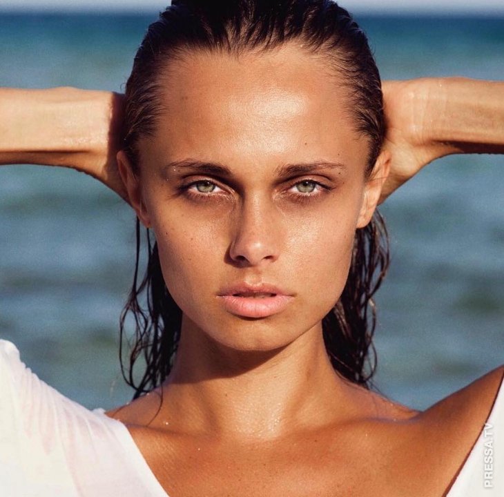 Модель Энни Густафссон Модель Энни Густафссон Фотография