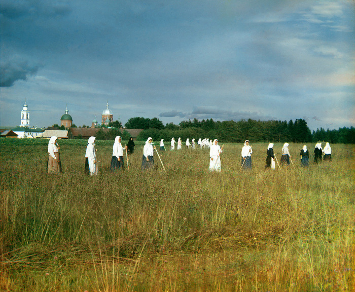 Послушницы женского монастыря. /Фото: Прокудин-Горский