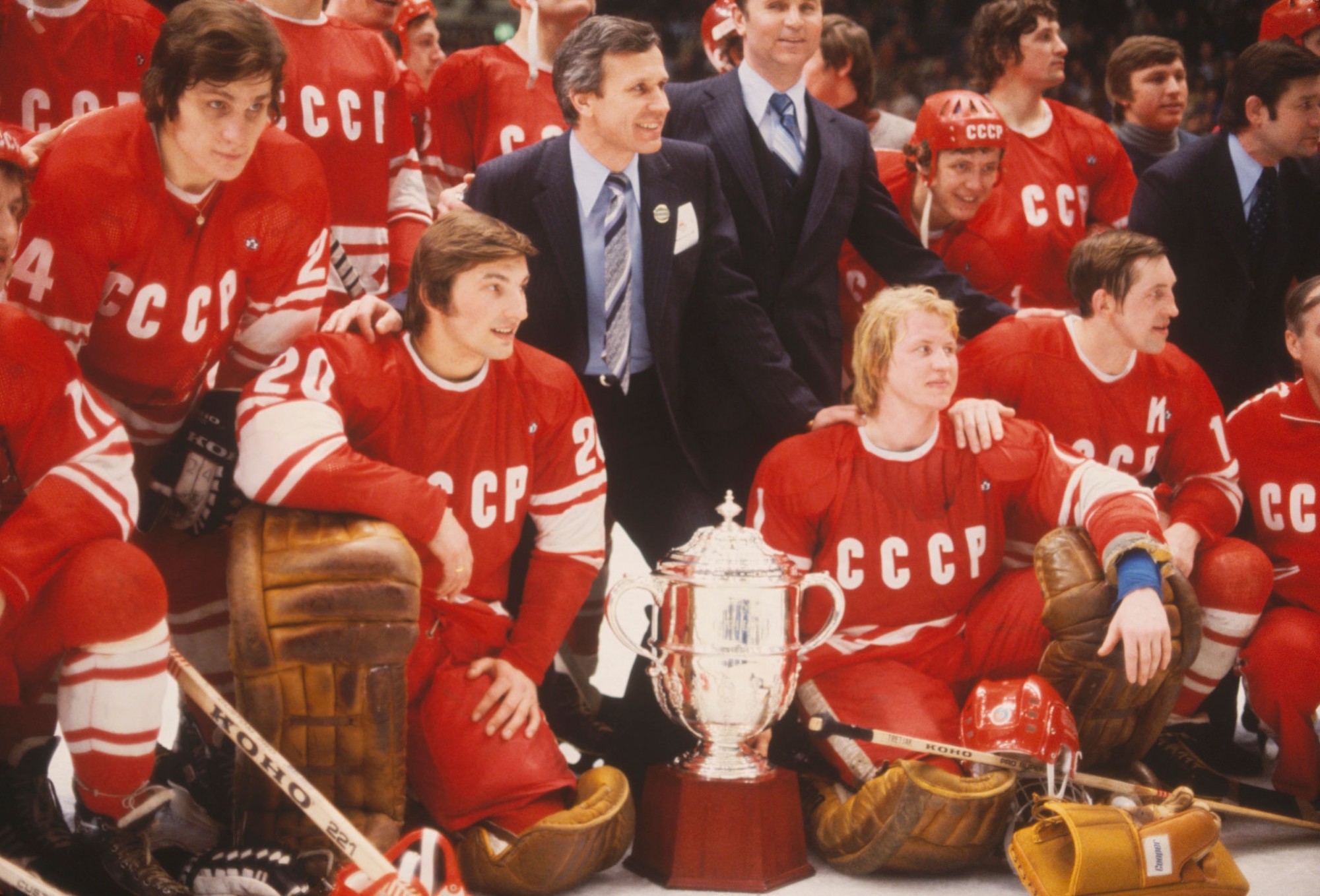 1979 финал между сборными хоккея СССР и Канады закончился co счетом 6-0