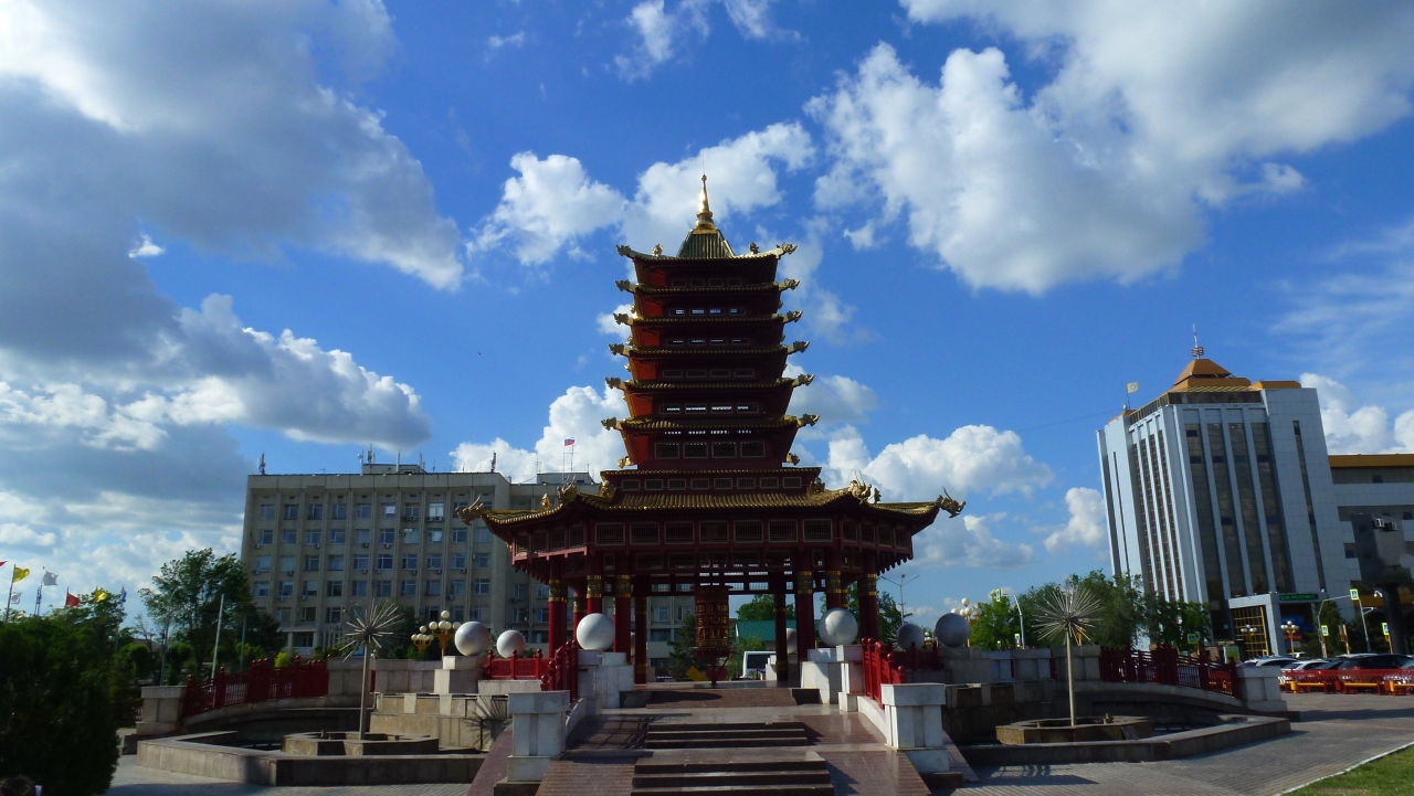Пагода семи дней в Москве