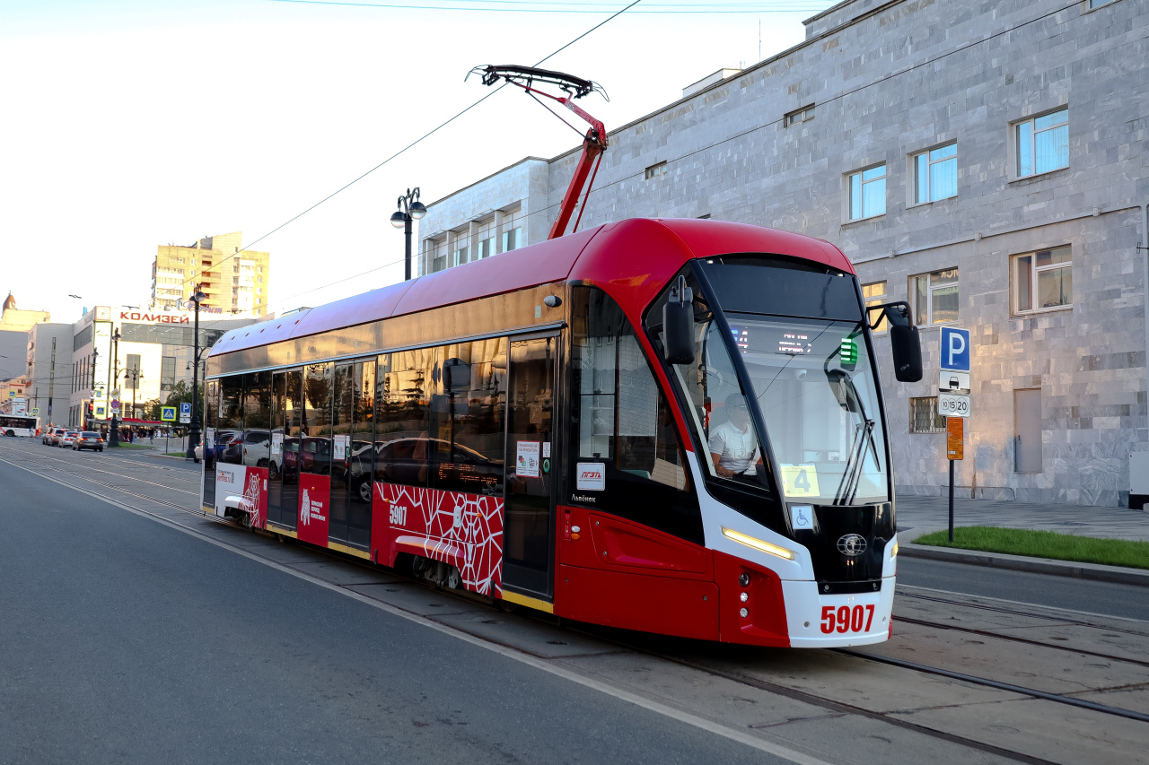 В Перми обкатывают новые модели трамваев «Львенок»