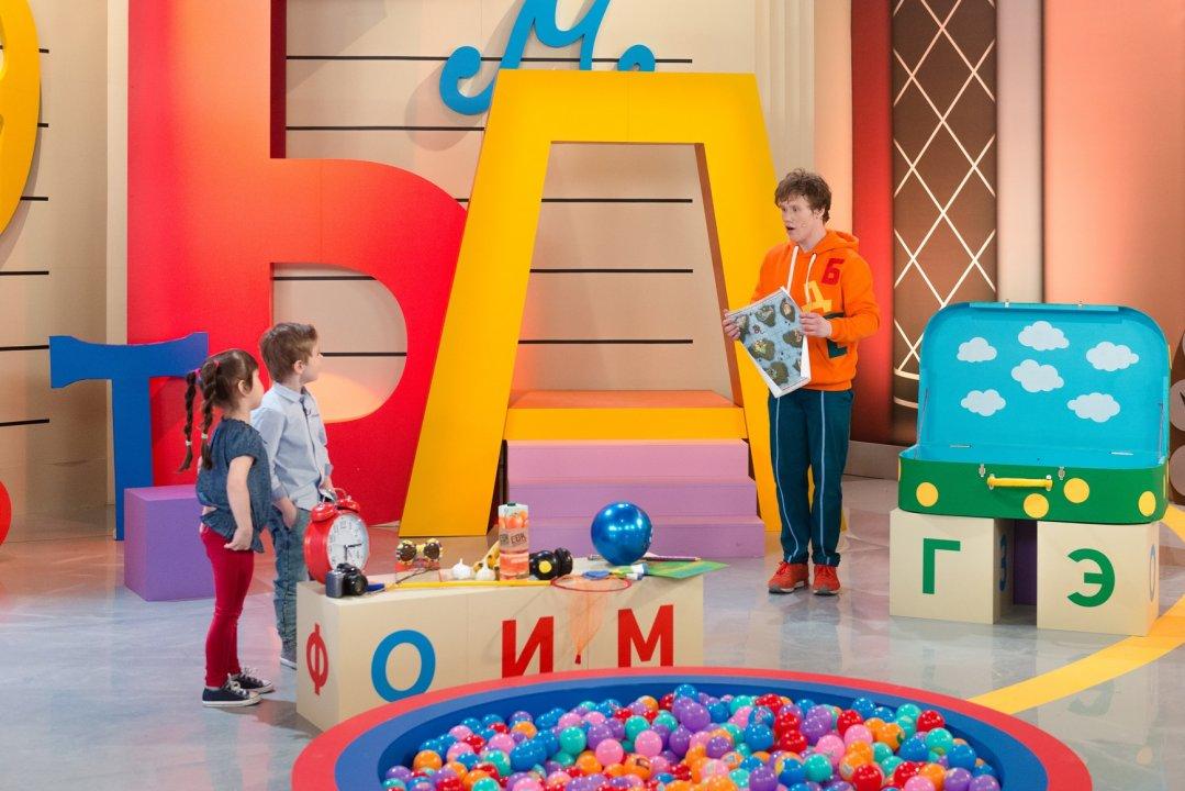 Премьера апреля — программа «Букварий»!