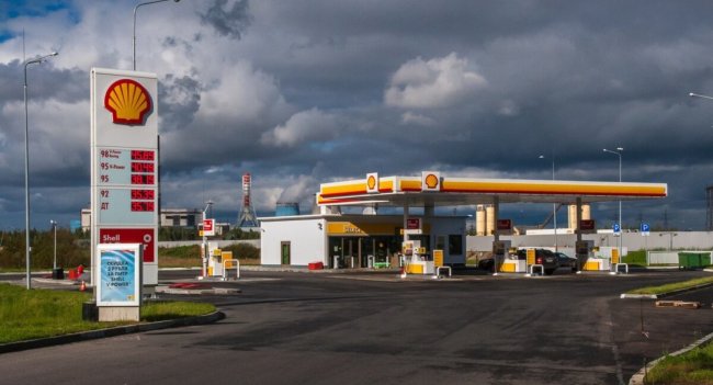 Британский энергогигант Shell подсчитал убытки от ухода с российского рынка Автобизнес