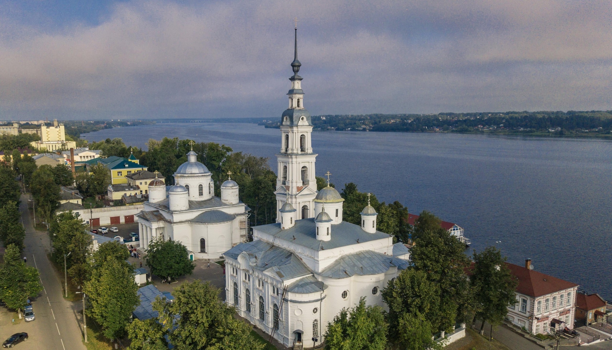 Реставраторы из Москвы восстановят колокольню Троице-Успенского собора в Кинешме