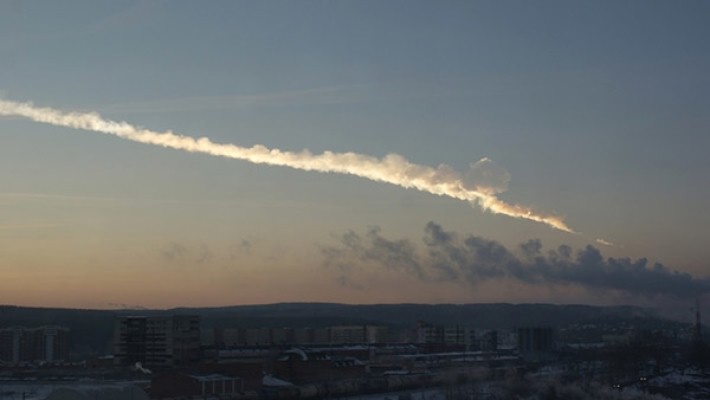 Посланец космоса: небо над Хакасией пронзил метеорит