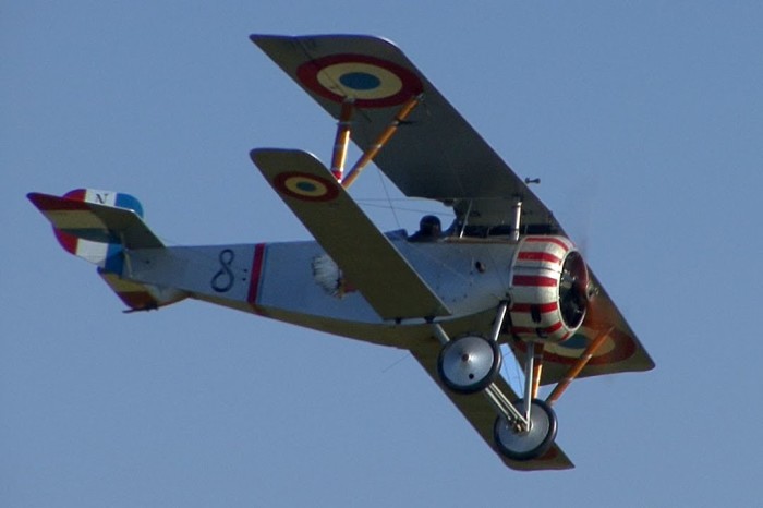 Французский истребитель Nieuport 17.