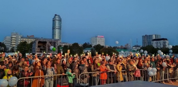 50 к 1: в Екатеринбурге подвели итоги недели семьи и гомошабаша 50 к 1: в Екатеринбурге подвели итоги недели семьи и гомошабаша россия