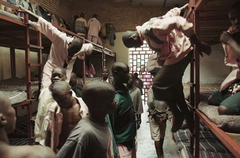 Тюрьма в Руанде за решеткой, тюрьмы, фото