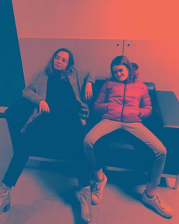 "Раздвинь ноги": новый флешмоб от раскрепощенных девушек покоряет соцсети "Раздвинь ноги": новый флешмоб от раскрепощенных девушек покоряет соцсети