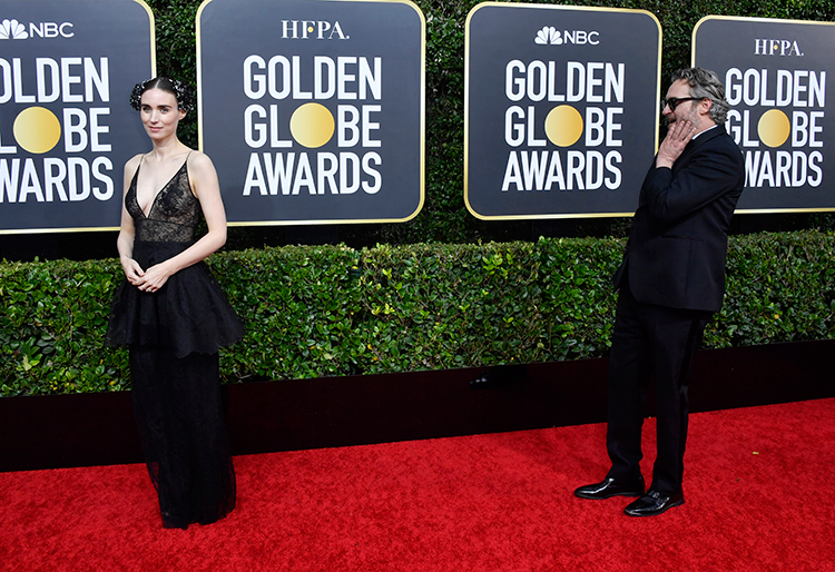 Руни Мара и Хоакин Феникс впервые подтвердили рождение их первенца Руни Мара и Хоакин Феникс впервые подтвердили рождение их первенца Дети,Дети знаменитостей