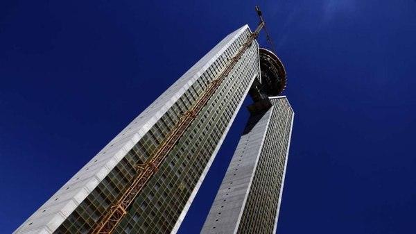 В Испании построили 47-этажный небоскреб без лифта