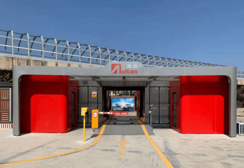 Rising Auto F7 от SAIC запущен в Китае со сменными батареями. Цена начинается от 30 500 долларов США