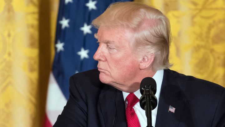 Трамп объяснил, почему в России смеются над США