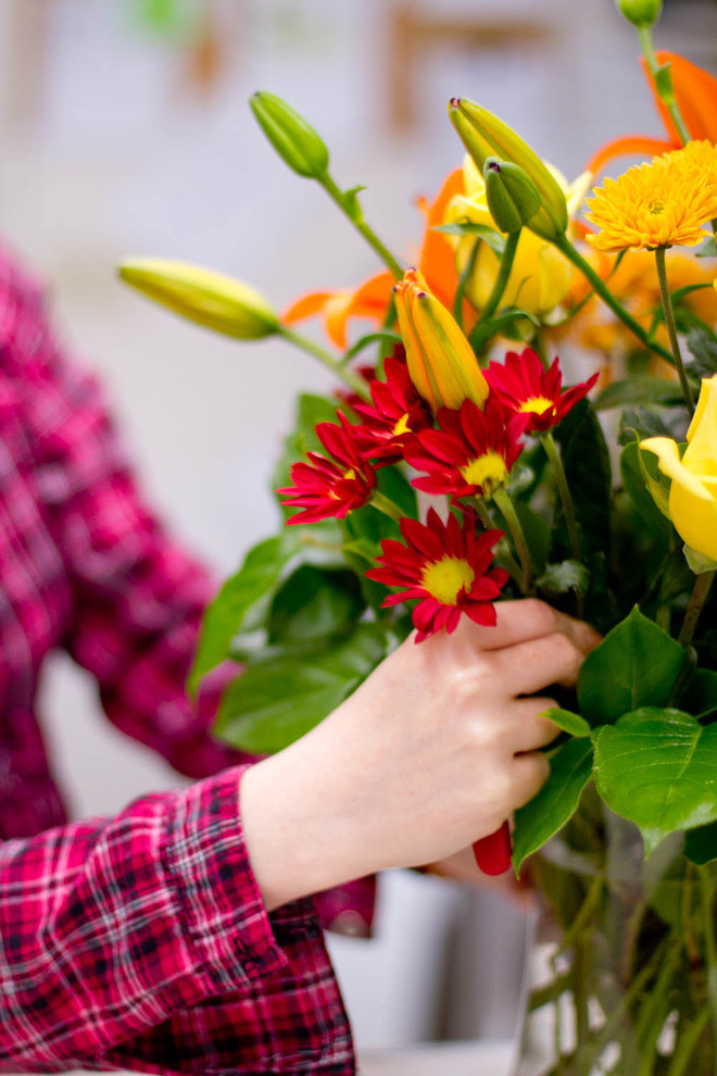 Как сделать букет из цветов своими руками как настоящий флорист цветы, чтобы, букет, будет, немного, можно, букета, которые, стебли, цветами, оранжевые, этого, герберы, листья, тыквы, часть, лучше, хризантемы, стеблей, придадут