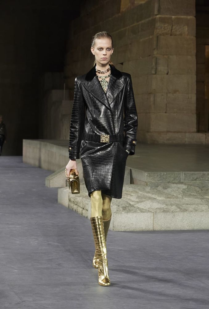 Chanel привез Египет в Сеул: Топ-17 нарядов показа Metiers d'Art 2018/19 Chanel привез Египет в Сеул: Топ-17 нарядов показа Metiers d'Art 2018/19 chanel,дизайнеры,коллекции,мода,мода и красота,стиль