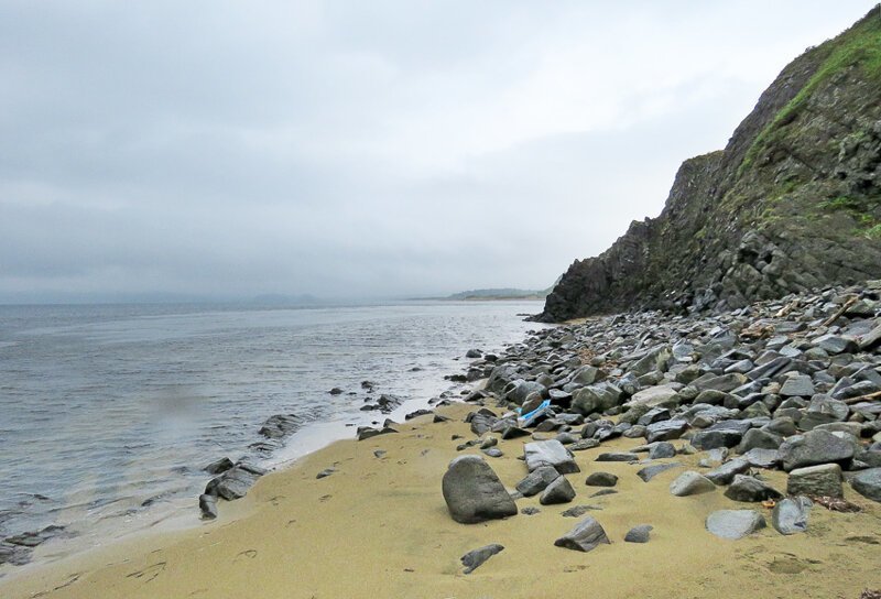 Кунашир: мыс Столбчатый Кунашир: мыс Столбчатый