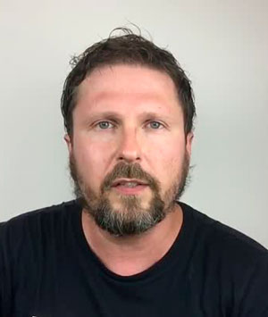 Анатолий Шарий