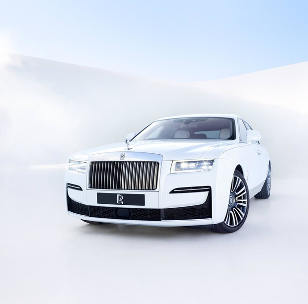 Rolls-Royce Ghost — лучшее в мире привидение с мотором. И полным приводом авто,автомобиль